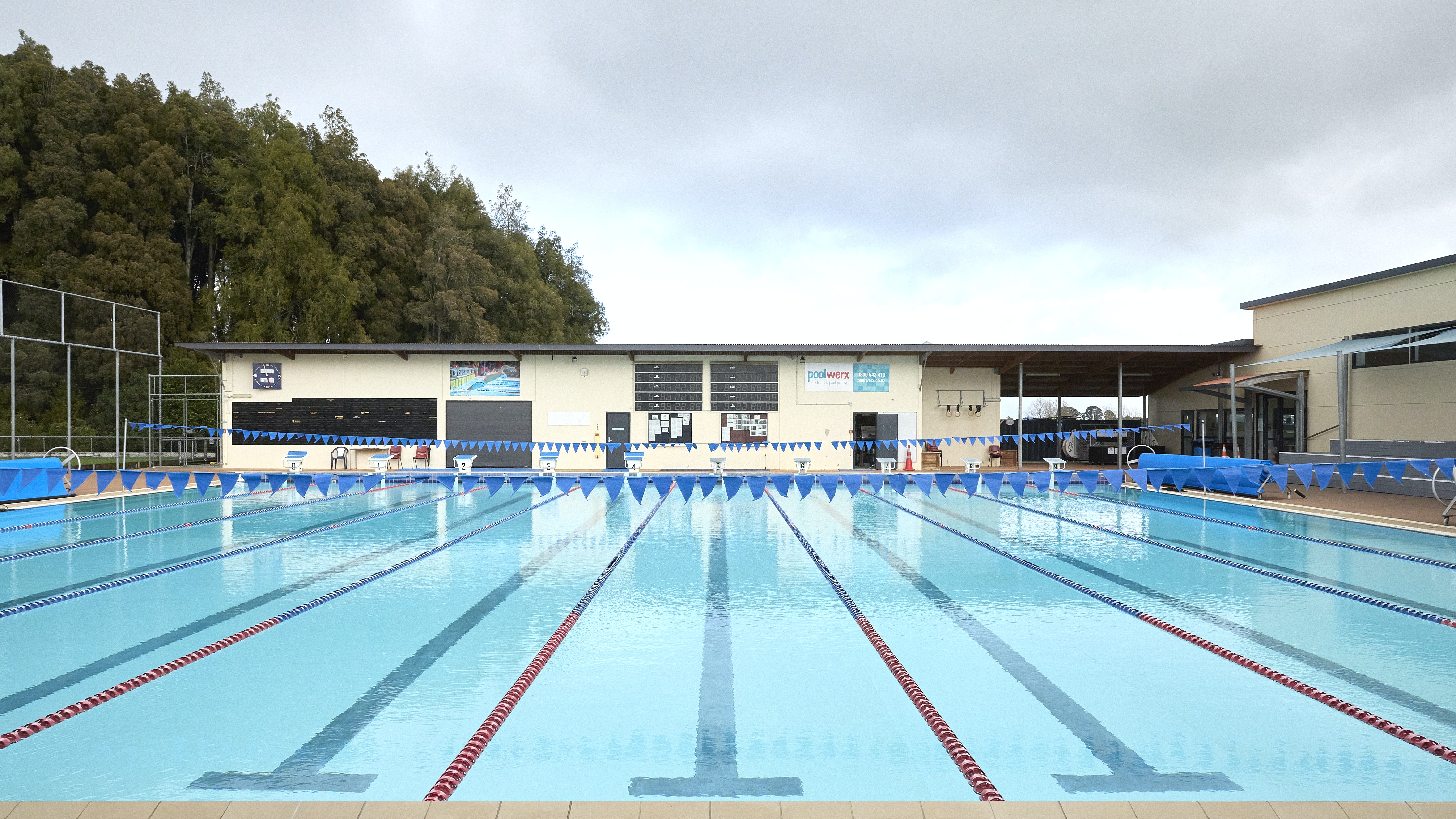 e7d43d09-7469-4adb-bcc5-8d99f57bff45